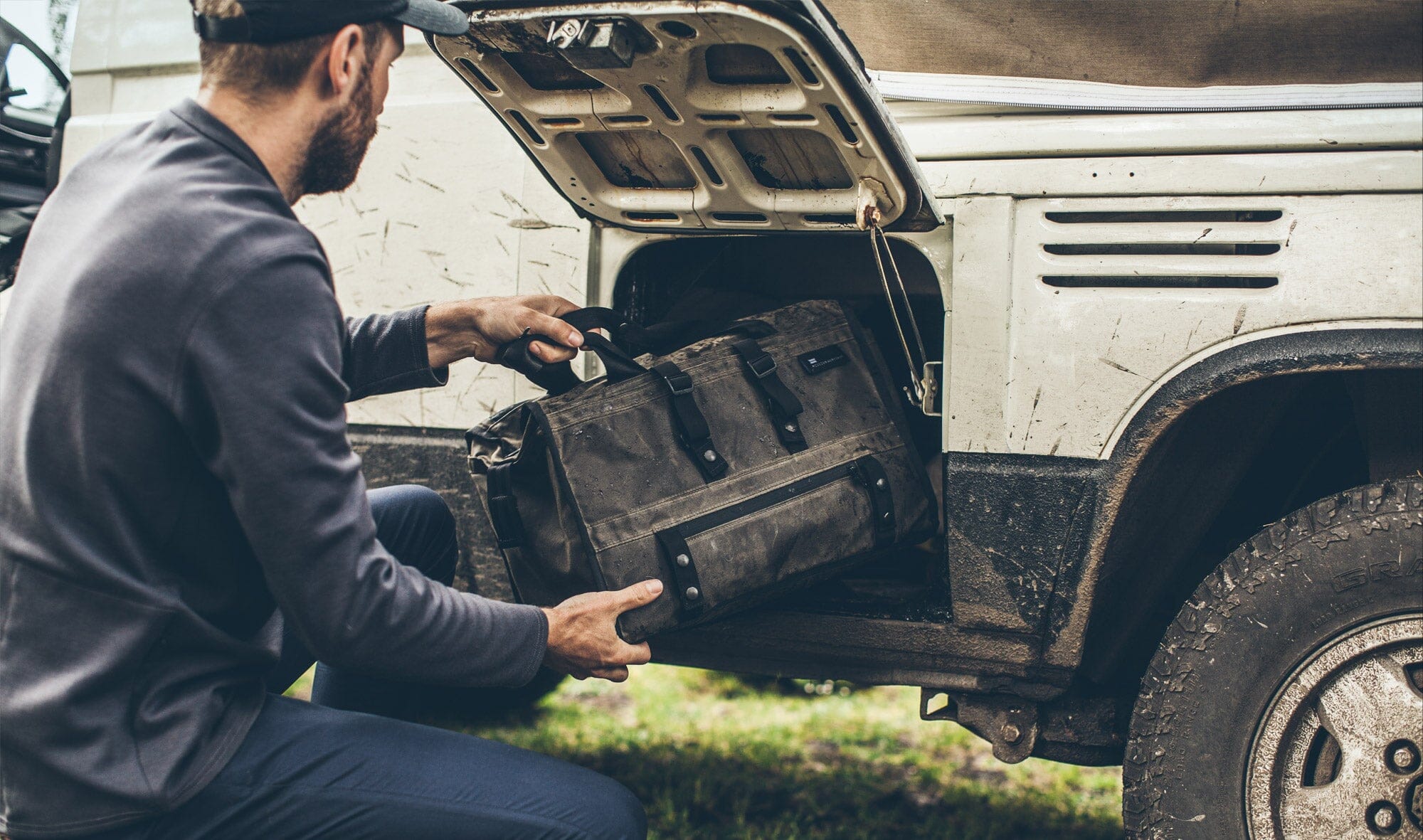 Vedenpitävät laukut | MISSION WORKSHOP