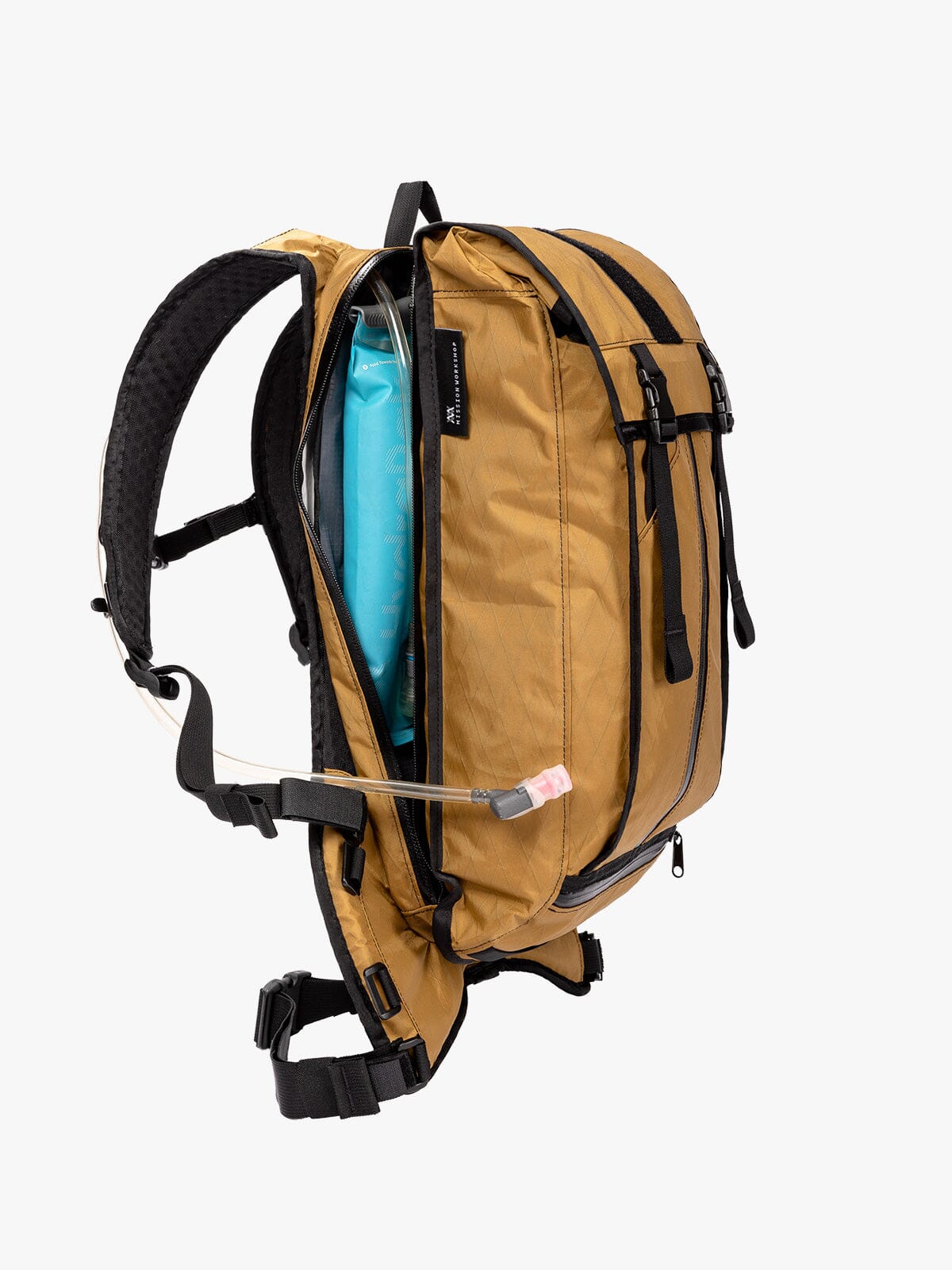 Hauser 14L by Mission Workshop - Säänkestävät laukut ja tekniset vaatteet - San Francisco & Los Angeles - Rakennettu kestämään - ikuinen takuu