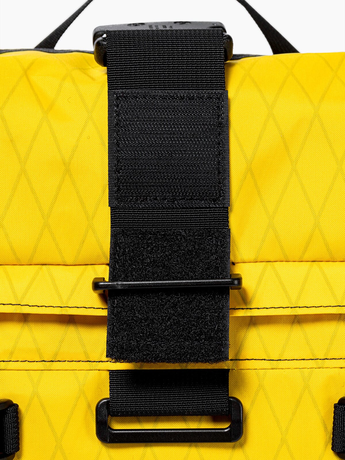 R6 Arkiv Field Pack 40L by Mission Workshop - Säänkestävät laukut ja tekniset vaatteet - San Francisco & Los Angeles - Rakennettu kestämään - ikuisesti taattu