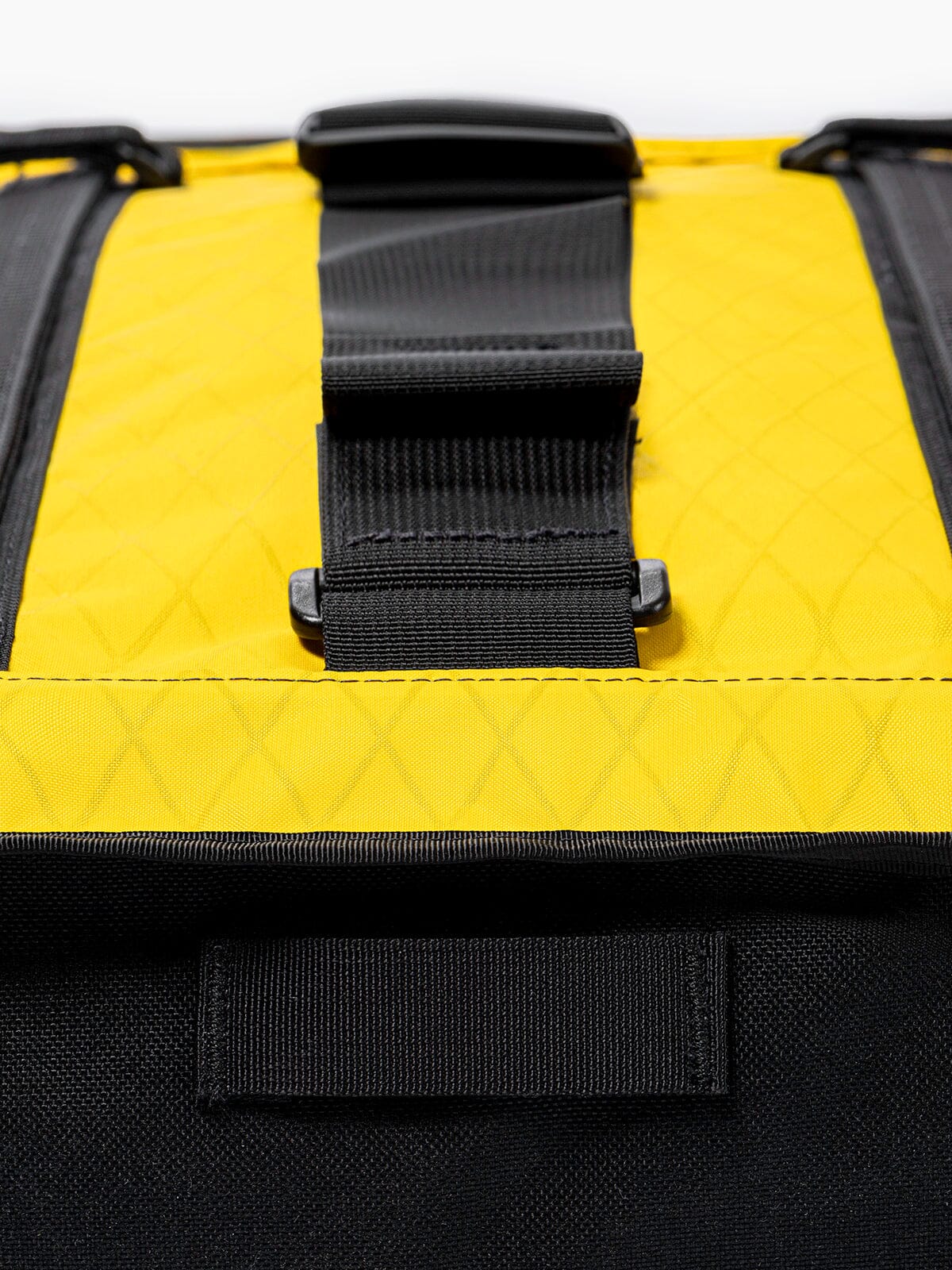 R6 Arkiv Field Pack 40L by Mission Workshop - Säänkestävät laukut ja tekniset vaatteet - San Francisco & Los Angeles - Rakennettu kestämään - ikuisesti taattu