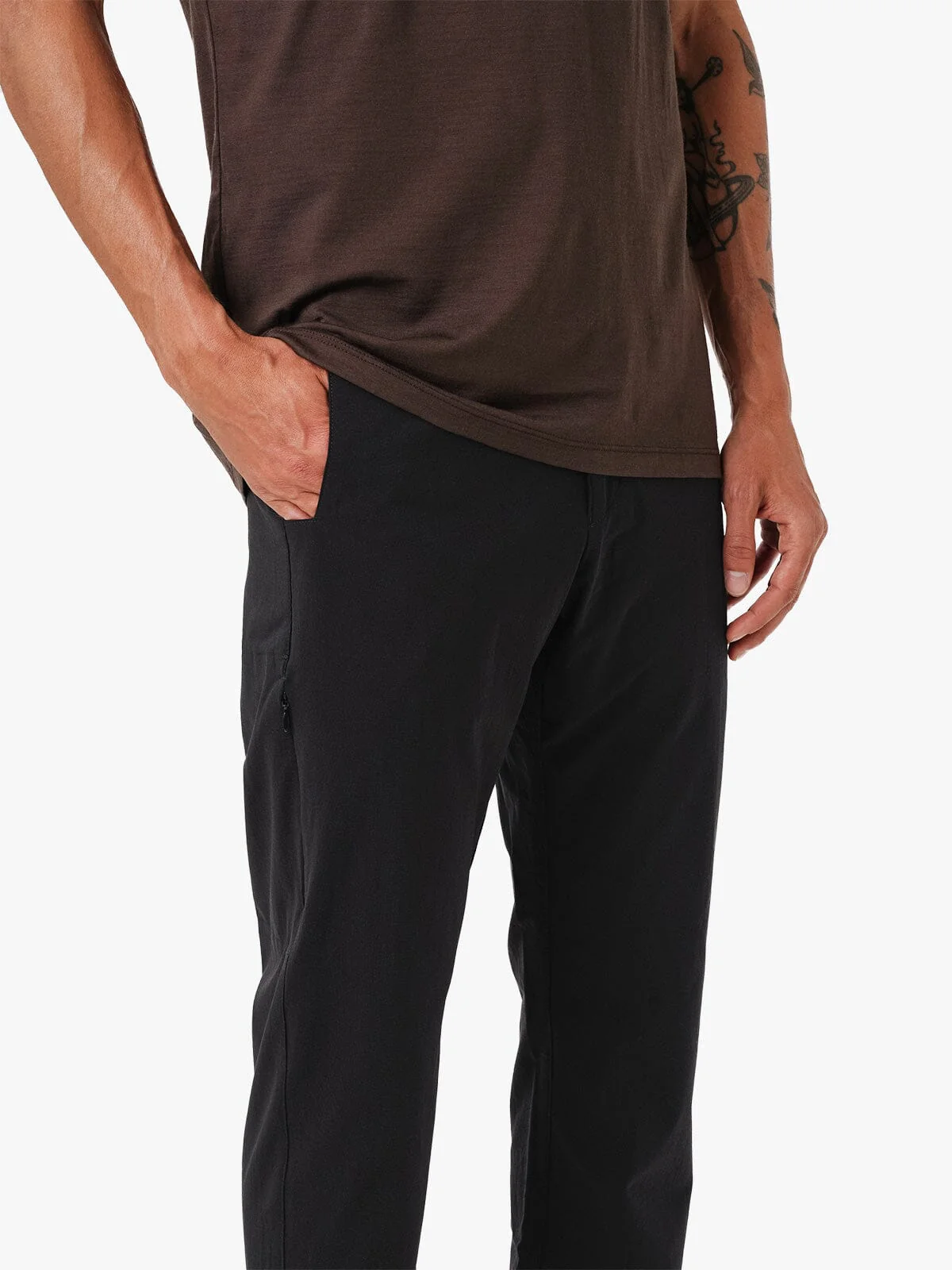 Division by Mission Workshop - Säänkestävät laukut ja tekniset vaatteet - San Francisco & Los Angeles - Rakennettu kestämään - ikuinen takuu