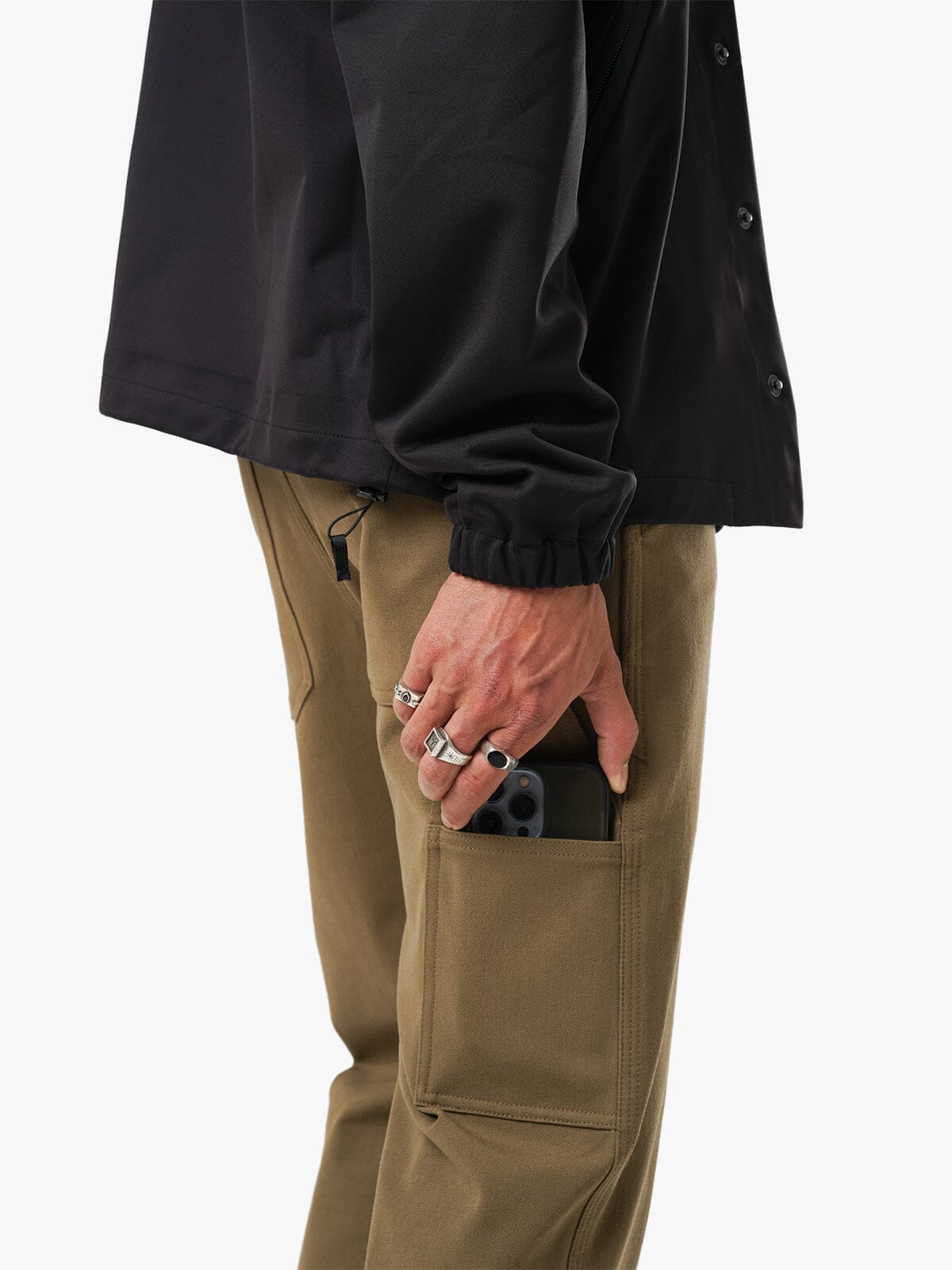 Paragon by Mission Workshop - Säänkestävät laukut ja tekniset vaatteet - San Francisco & Los Angeles - Rakennettu kestämään - ikuinen takuu