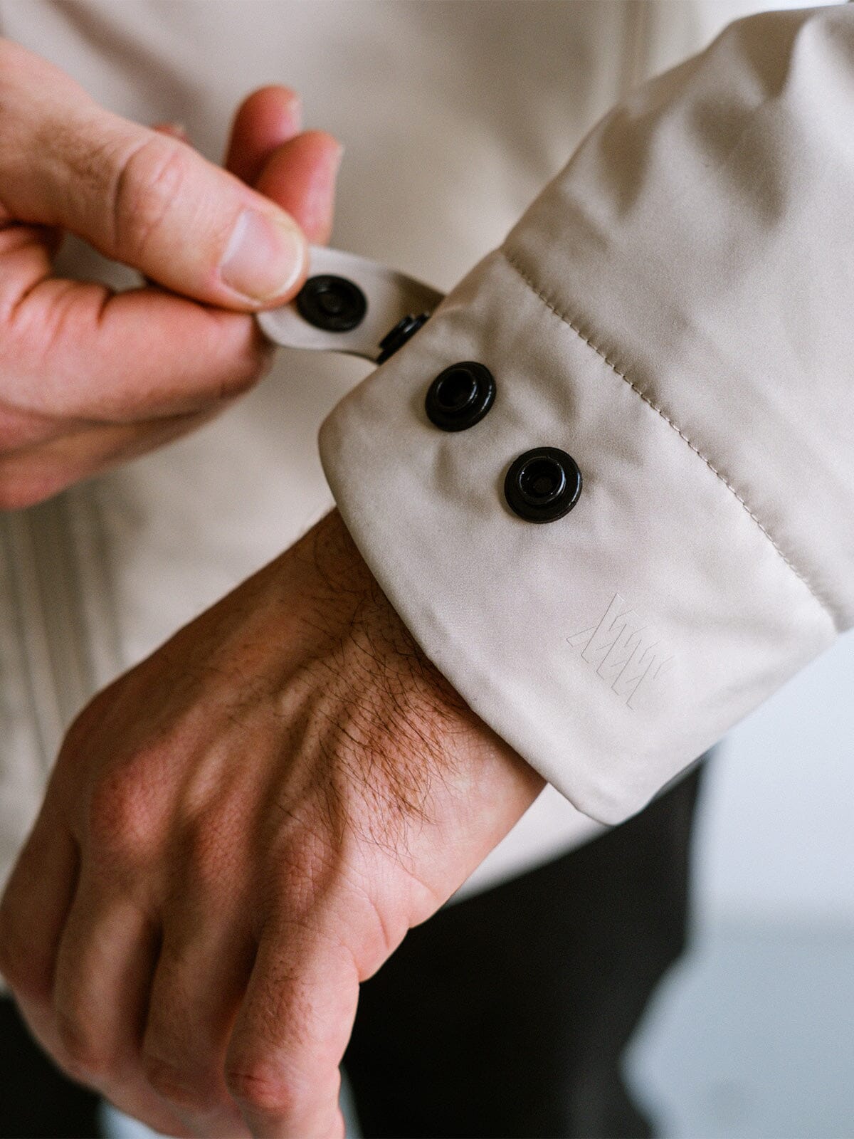 Highveld by Mission Workshop - Säänkestävät laukut ja tekniset vaatteet - San Francisco & Los Angeles - Rakennettu kestämään - ikuinen takuu