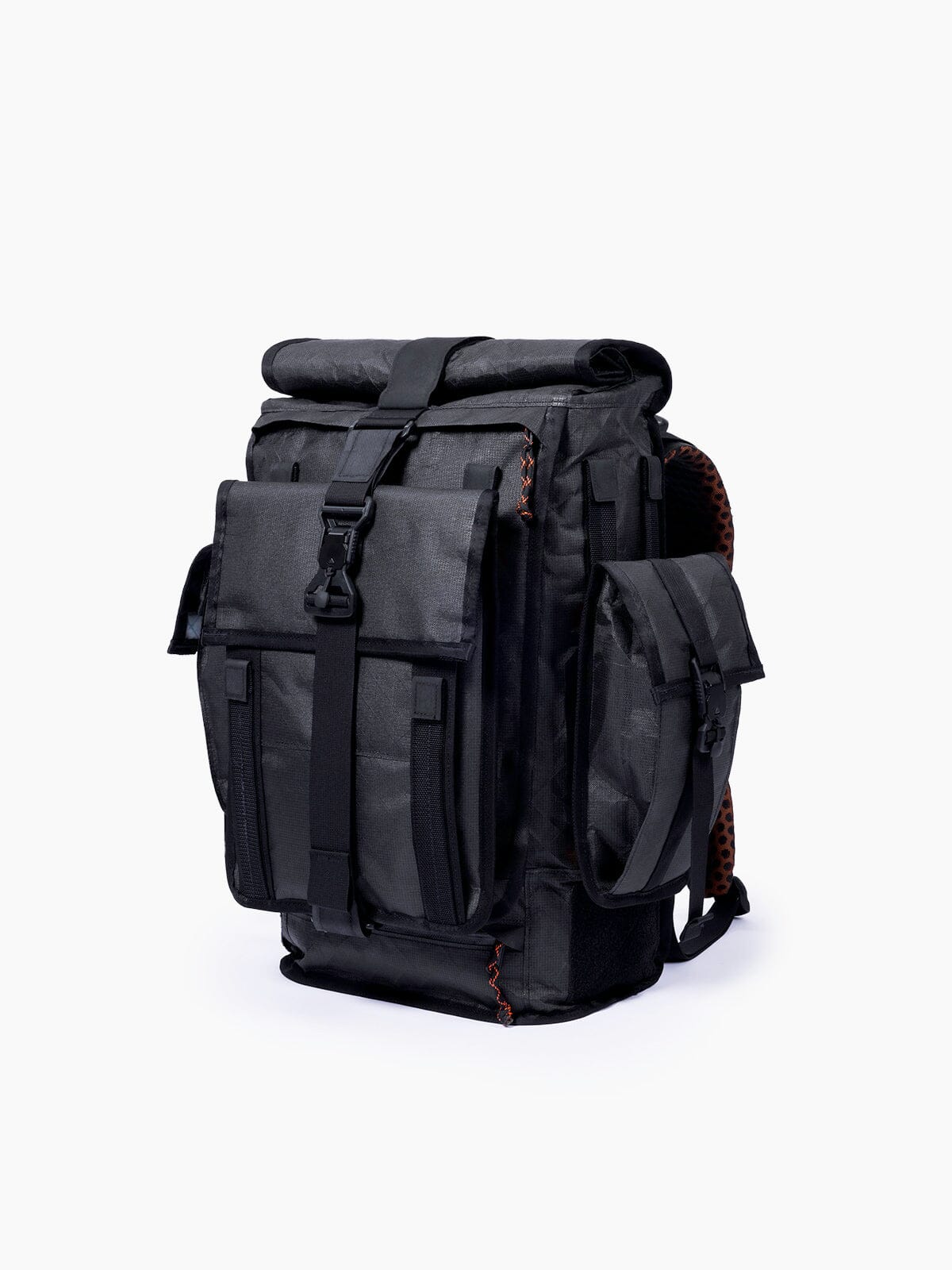 Mission Workshop X Carryology Side Roll by Mission Workshop - Säänkestävät laukut ja tekniset vaatteet - San Francisco & Los Angeles - Rakennettu kestämään - ikuisesti taattu