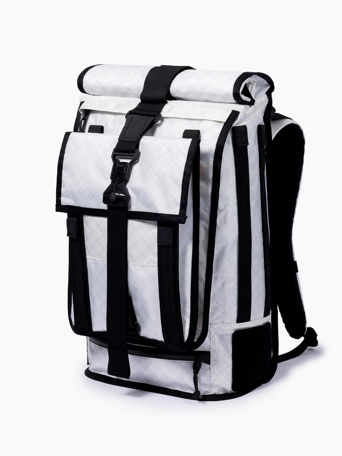 Mission Workshop X Carryology by Mission Workshop - Säänkestävät laukut ja tekniset vaatteet - San Francisco & Los Angeles - Rakennettu kestämään - ikuinen takuu