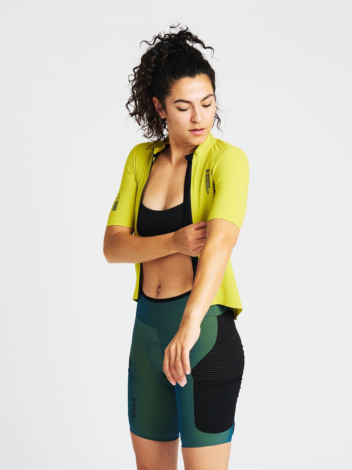 Mission Pro Bib Women's by Mission Workshop - Säänkestävät laukut ja tekniset vaatteet - San Francisco & Los Angeles - Rakennettu kestämään - ikuisesti taattu