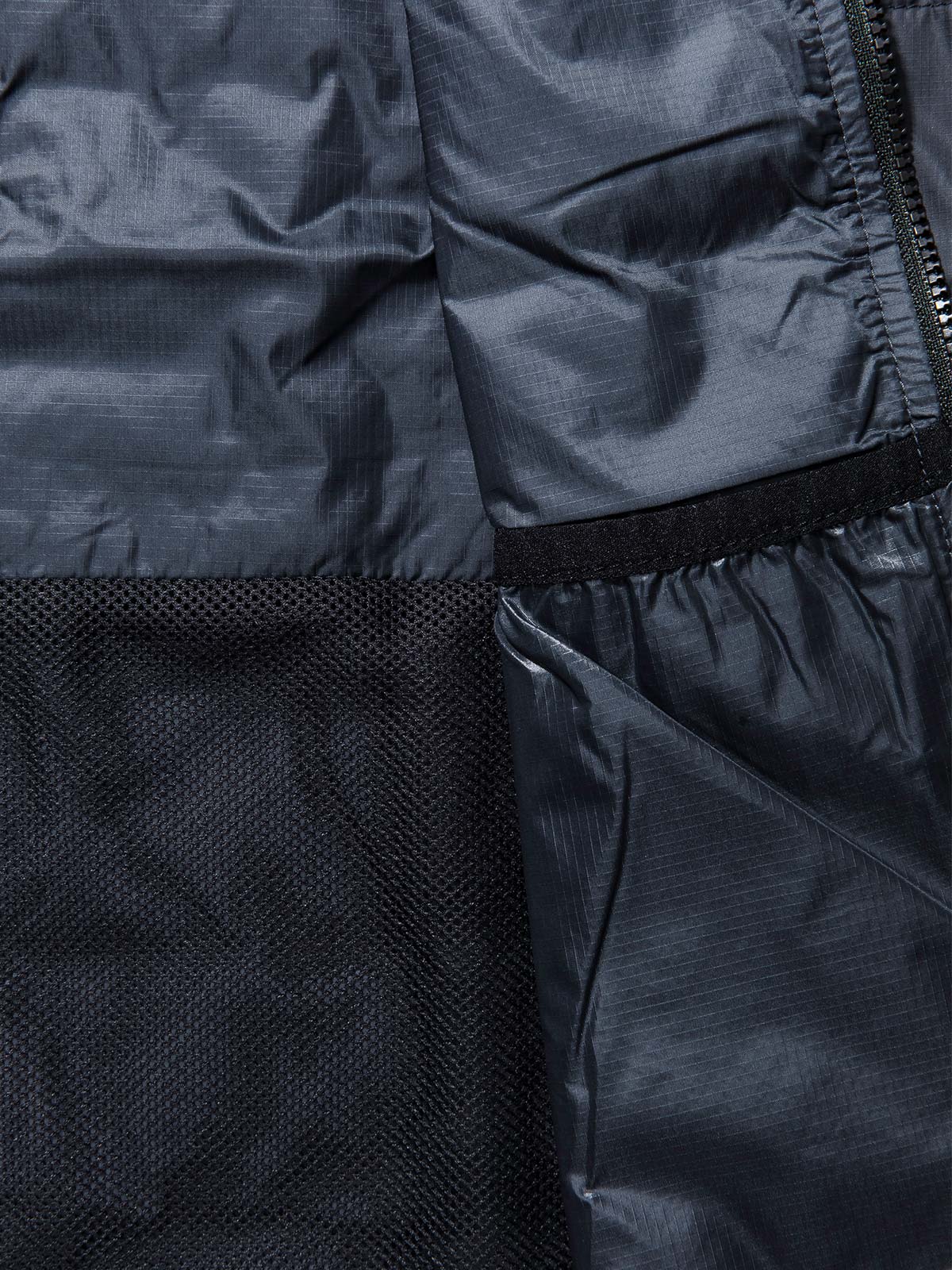 Acre Series Vest by Mission Workshop - Säänkestävät laukut ja tekniset vaatteet - San Francisco & Los Angeles - Rakennettu kestämään - ikuinen takuu