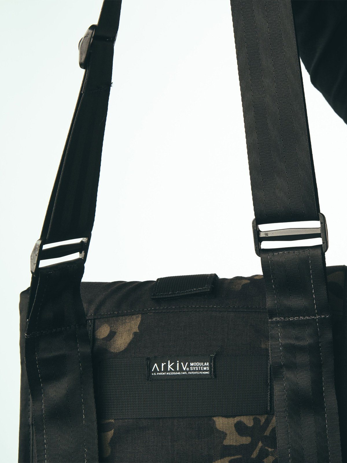 Arkiv Shoulder Strap by Mission Workshop - Säänkestävät laukut ja tekniset vaatteet - San Francisco & Los Angeles - Rakennettu kestämään - ikuinen takuu