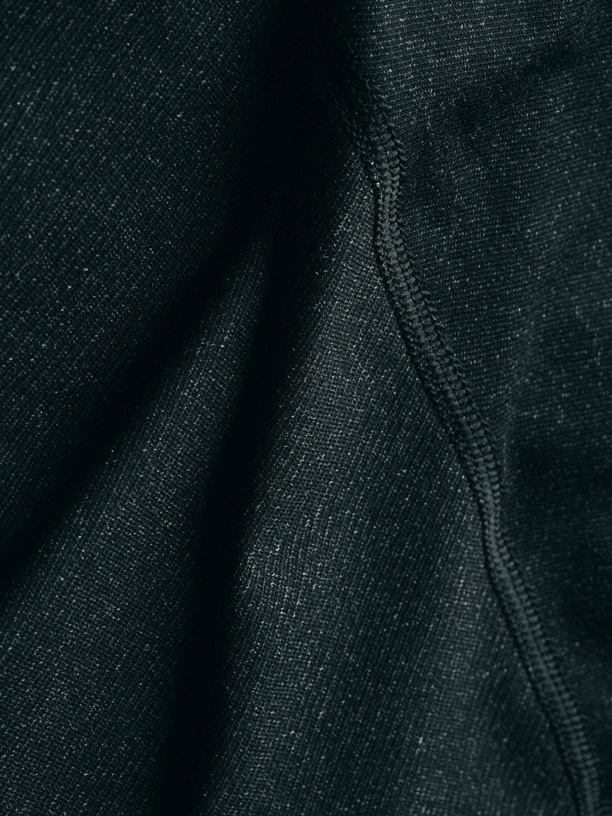 Advanced Projects® : Seamless Base Layers by Mission Workshop - Säänkestävät laukut ja tekniset vaatteet - San Francisco & Los Angeles - Rakennettu kestämään - ikuisesti taattu