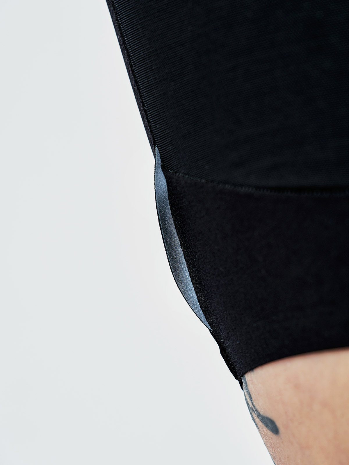 Mission Pro Bib Women's by Mission Workshop - Säänkestävät laukut ja tekniset vaatteet - San Francisco & Los Angeles - Rakennettu kestämään - ikuisesti taattu