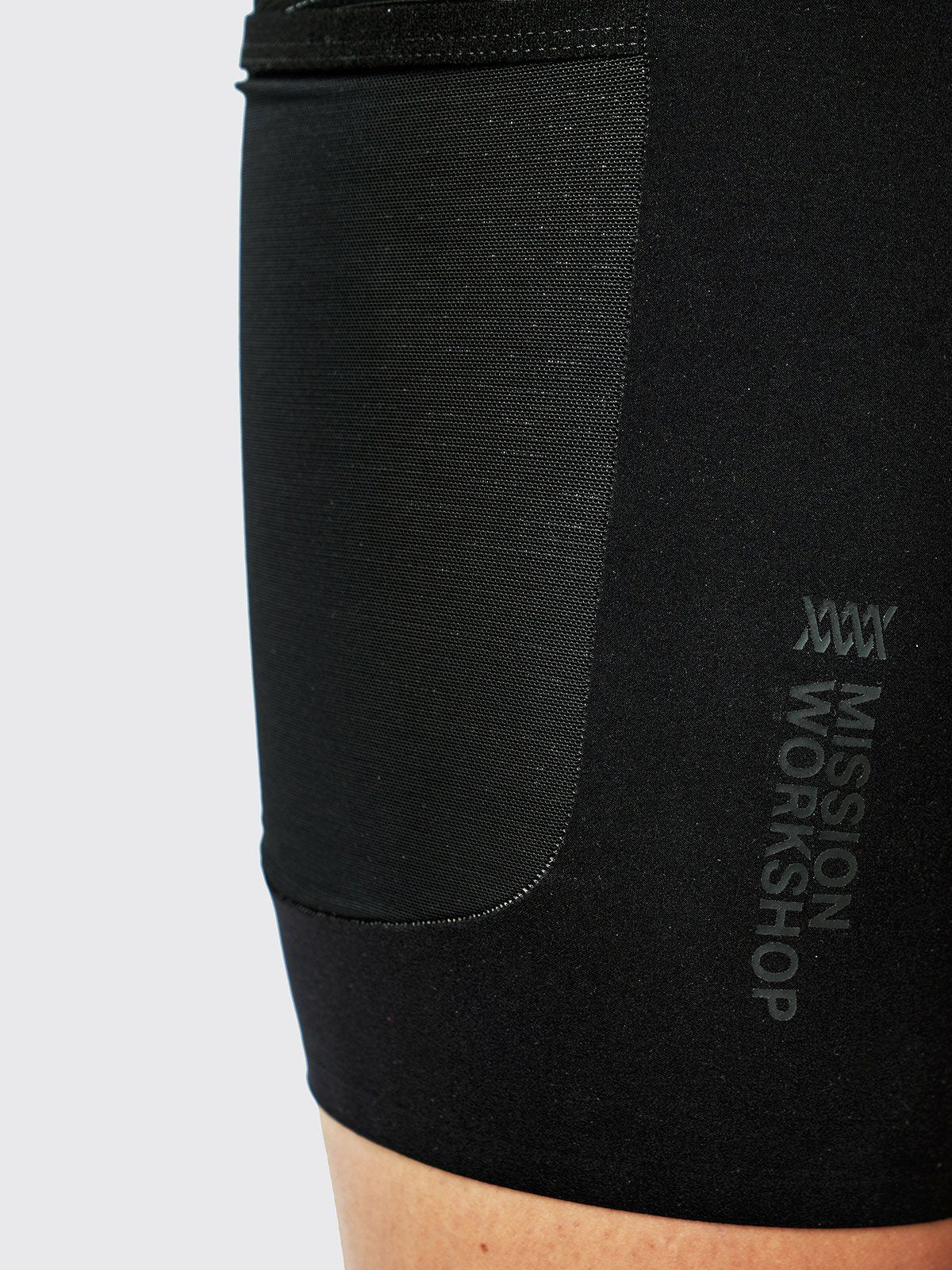 Mission Pro Bib Women's by Mission Workshop - Säänkestävät laukut ja tekniset vaatteet - San Francisco & Los Angeles - Rakennettu kestämään - ikuisesti taattu
