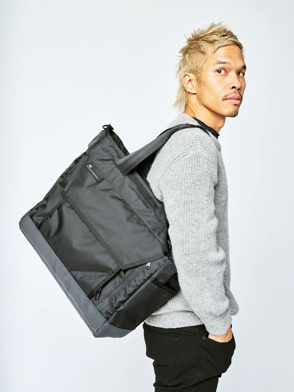 Drift by Mission Workshop - Säänkestävät laukut ja tekniset vaatteet - San Francisco & Los Angeles - Rakennettu kestämään - ikuinen takuu