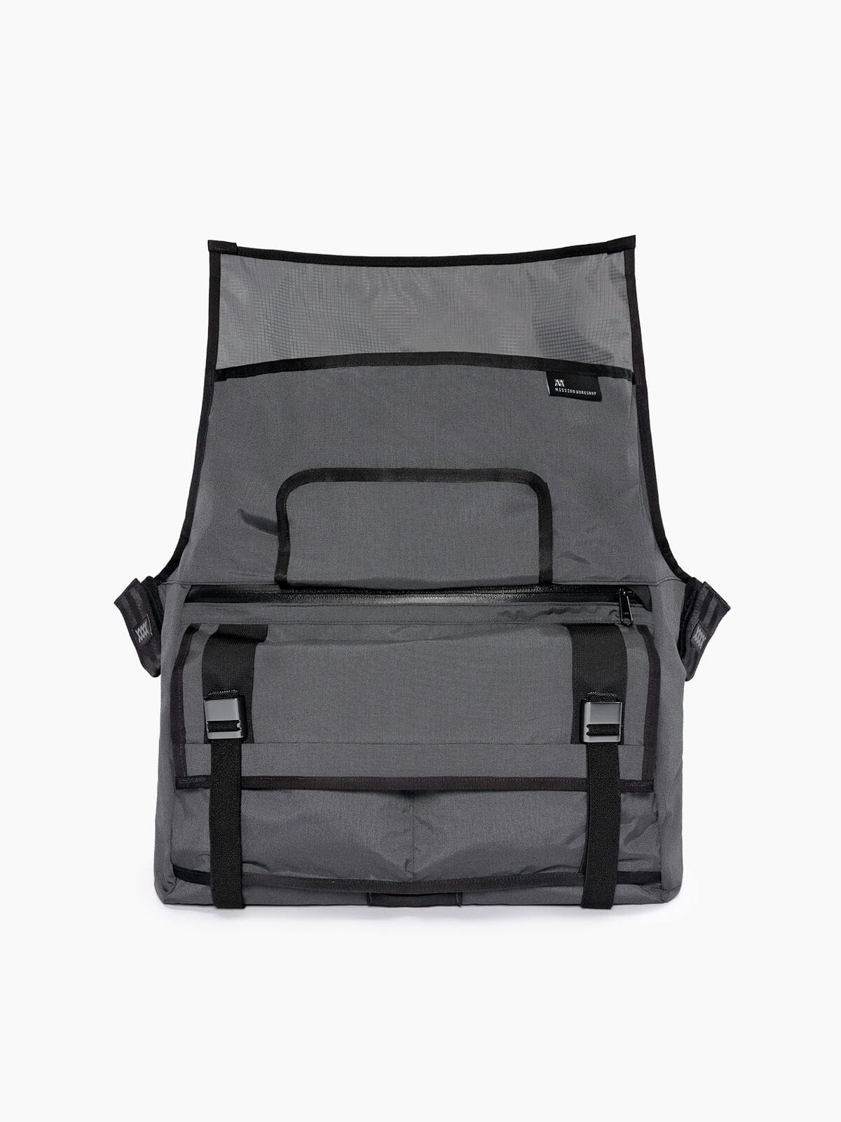 Shed : AP by Mission Workshop - Säänkestävät laukut ja tekniset vaatteet - San Francisco & Los Angeles - Rakennettu kestämään - ikuinen takuu