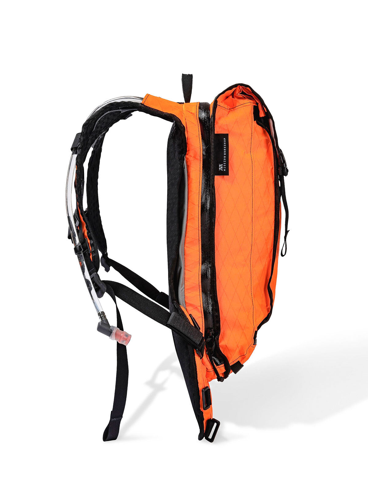 Hauser 10L by Mission Workshop - Säänkestävät laukut ja tekniset vaatteet - San Francisco & Los Angeles - Rakennettu kestämään - ikuinen takuu