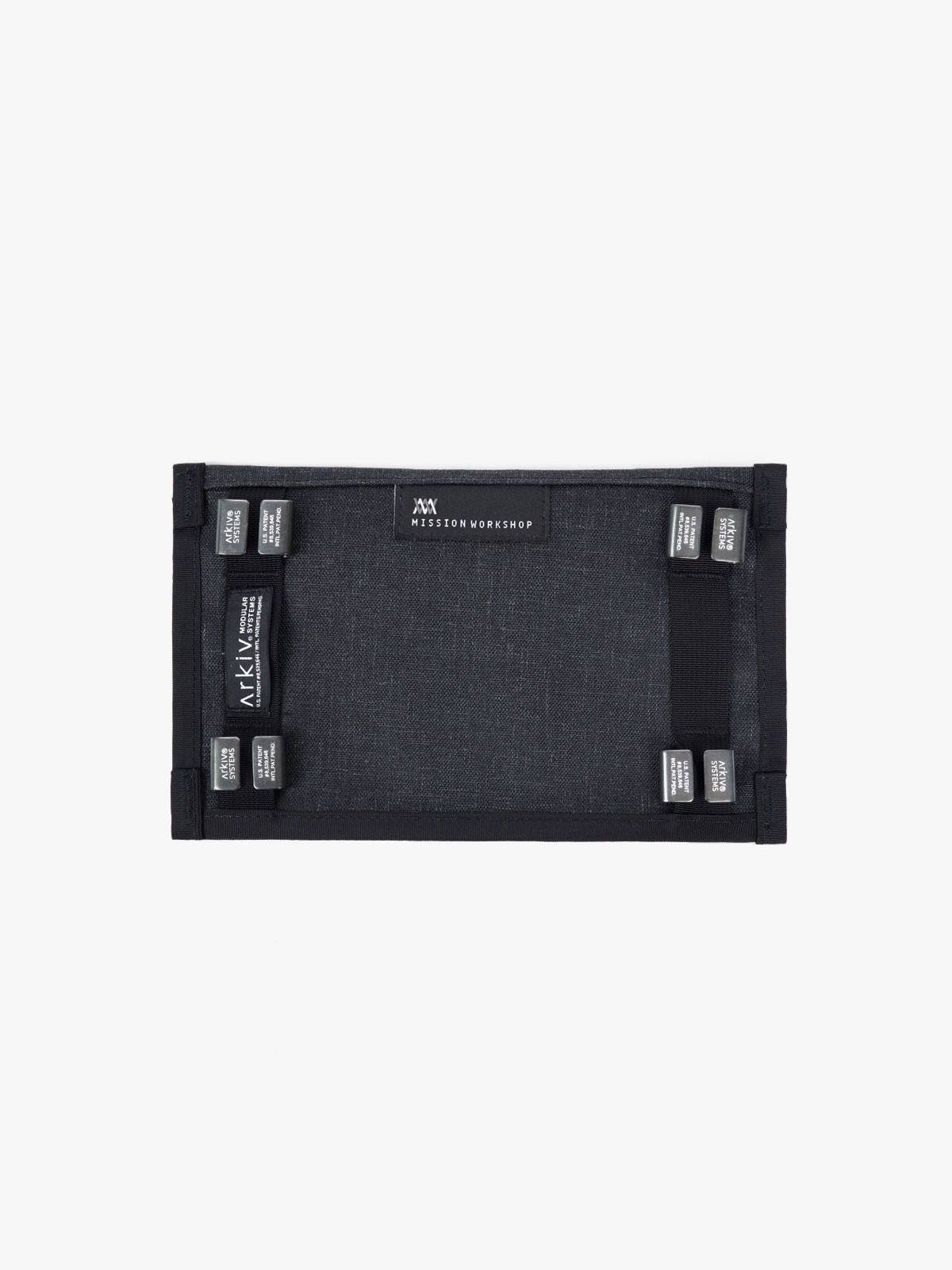 Arkiv Horizontal Zip by Mission Workshop - Säänkestävät laukut ja tekniset vaatteet - San Francisco & Los Angeles - Rakennettu kestämään - ikuinen takuu
