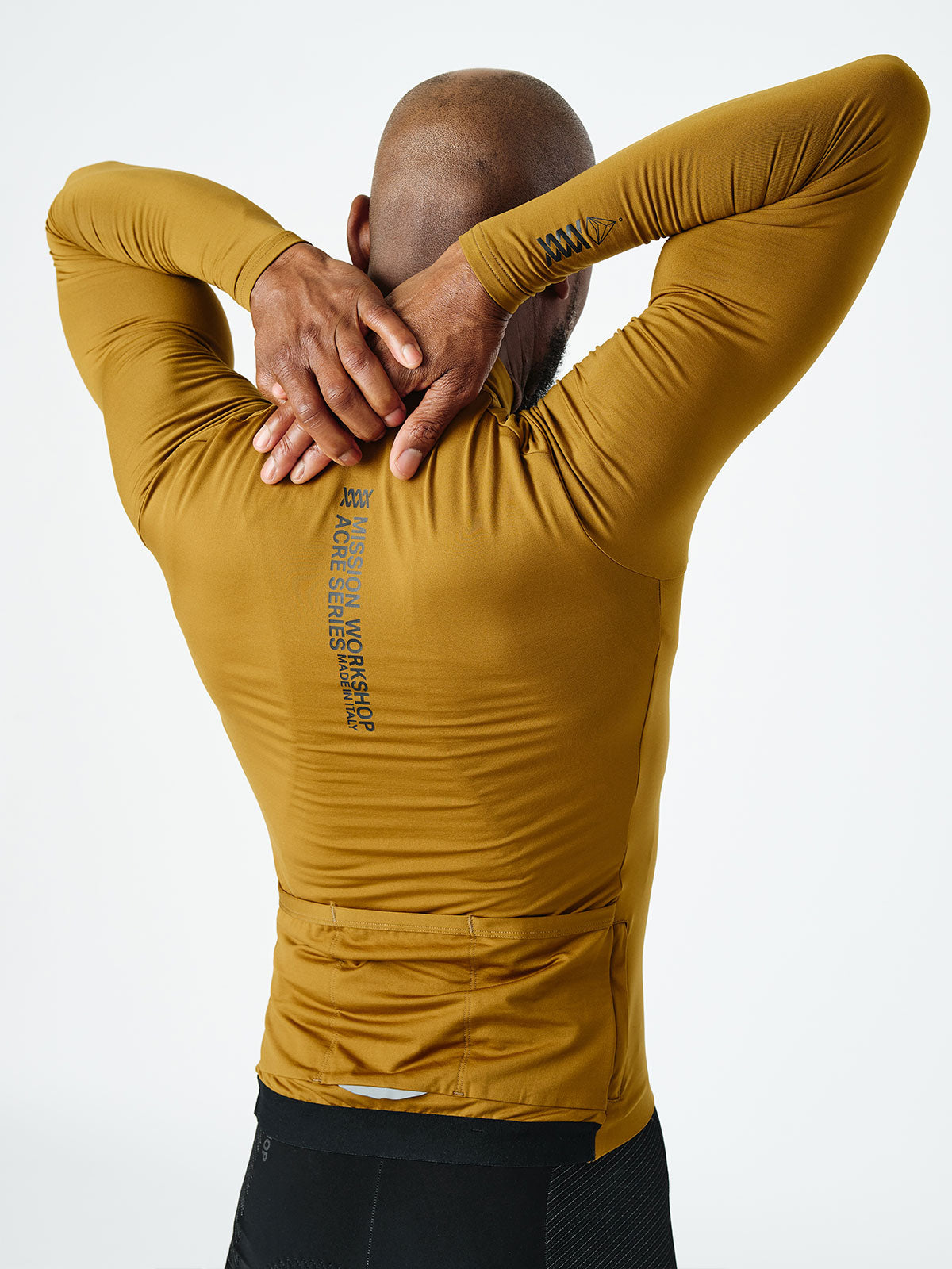 Mission Pro Jersey : LS Men's by Mission Workshop - Säänkestävät laukut ja tekniset vaatteet - San Francisco & Los Angeles - Kestävästi rakennettu - ikuinen takuu