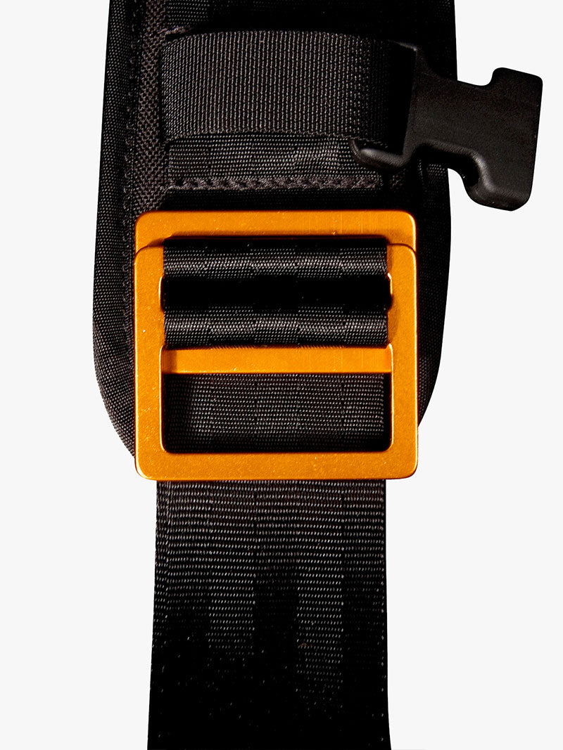Deluxe Messenger Strap by Mission Workshop - Säänkestävät laukut ja tekniset vaatteet - San Francisco & Los Angeles - Kestävästi rakennettu - ikuinen takuu