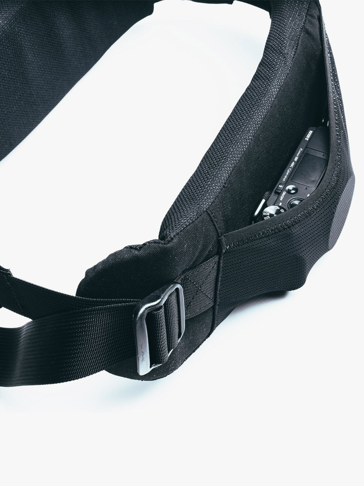 Radian Expedition Waist-Belt by Mission Workshop - Säänkestävät laukut ja tekniset vaatteet - San Francisco & Los Angeles - Rakennettu kestämään - ikuinen takuu
