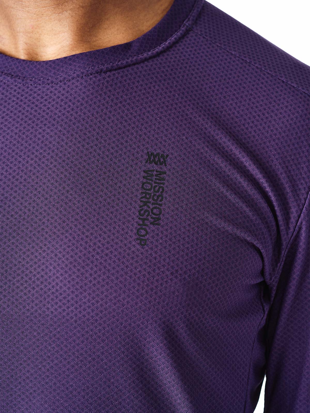 Mission Pro Tech Tee : LS Men's by Mission Workshop - Säänkestävät laukut & Tekniset vaatteet - San Francisco & Los Angeles - Kestää - ikuisesti taattu