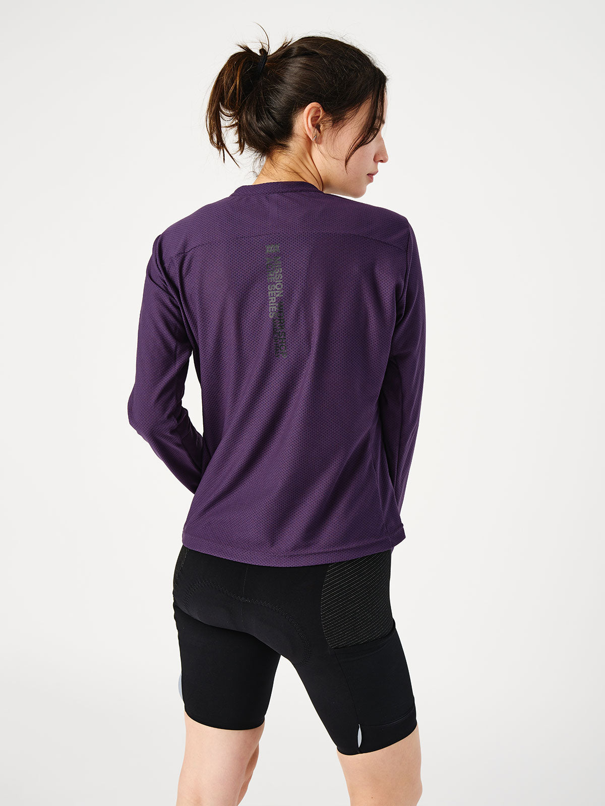 Mission Pro Tech Tee : LS Women's by Mission Workshop - Säänkestävät laukut ja tekniset vaatteet - San Francisco & Los Angeles - Kestää - ikuisesti taattu