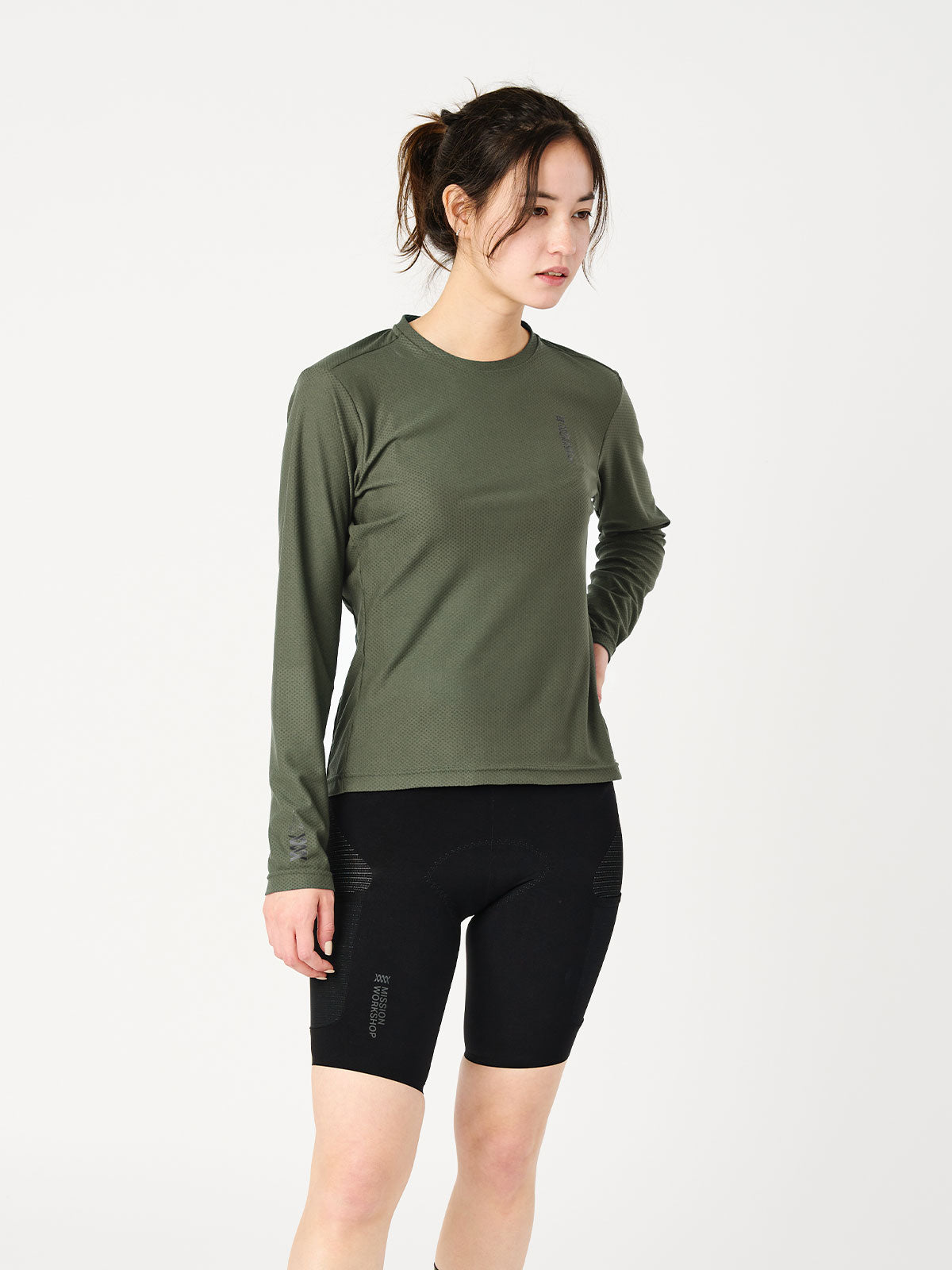 Mission Pro Tech Tee : LS Women's by Mission Workshop - Säänkestävät laukut ja tekniset vaatteet - San Francisco & Los Angeles - Kestää - ikuisesti taattu