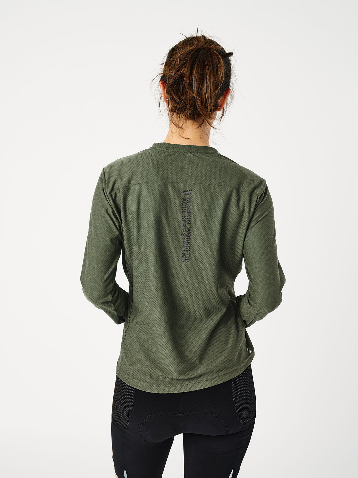 Mission Pro Tech Tee : LS Women's by Mission Workshop - Säänkestävät laukut ja tekniset vaatteet - San Francisco & Los Angeles - Kestää - ikuisesti taattu
