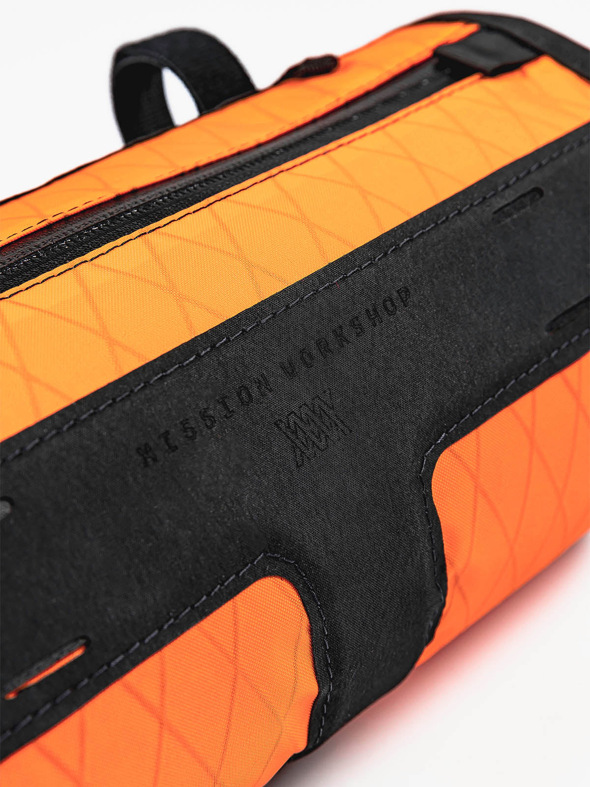 Toro Grande Handlebar Bag by Mission Workshop - Säänkestävät laukut ja tekniset vaatteet - San Francisco & Los Angeles - Rakennettu kestämään - ikuinen takuu