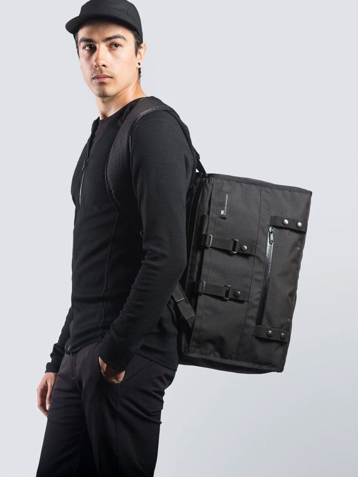 Transit : Duffle by Mission Workshop - Säänkestävät laukut ja tekniset vaatteet - San Francisco & Los Angeles - Kestävät - ikuinen takuu.