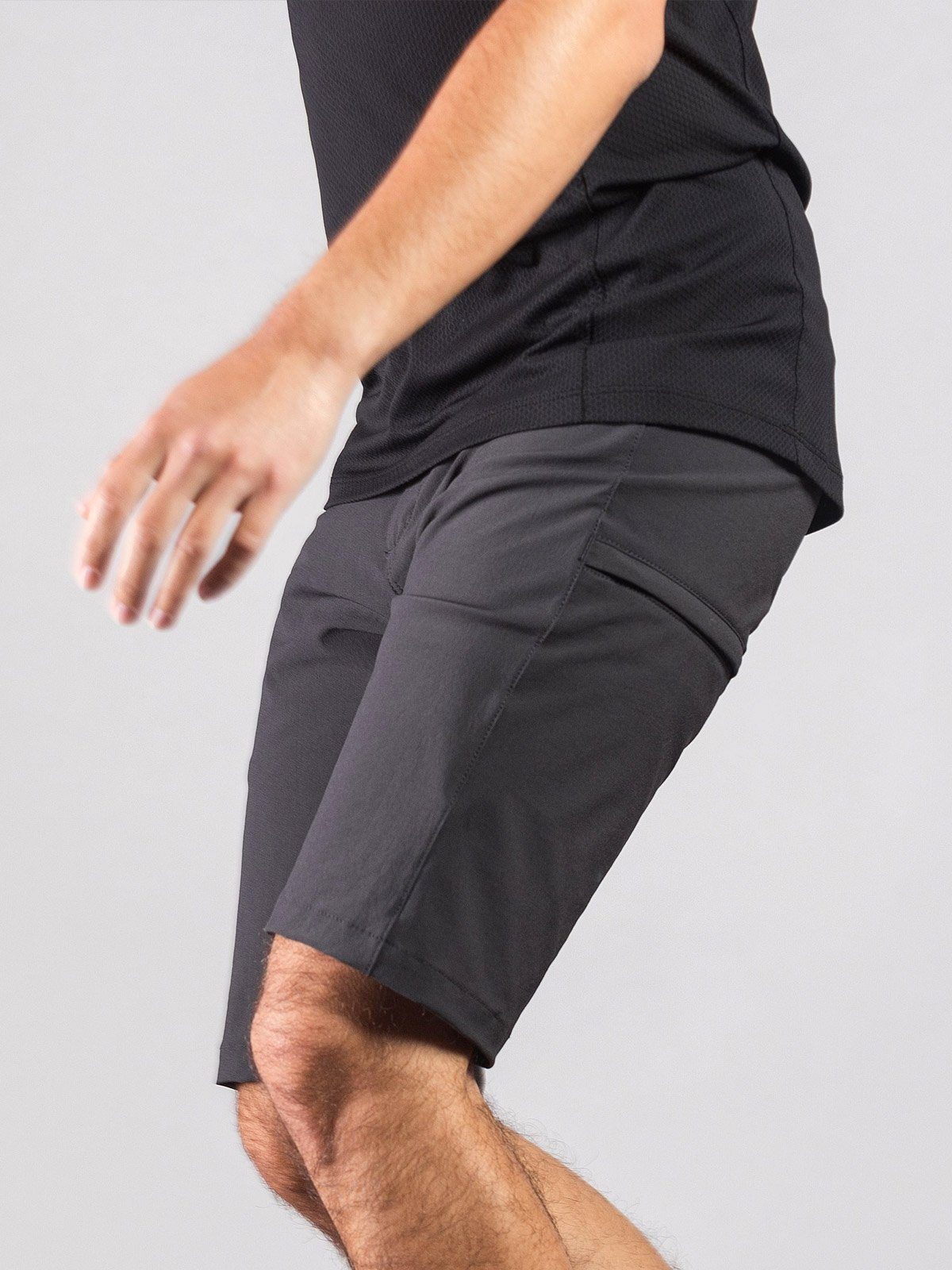 Traverse : XC by Mission Workshop - Säänkestävät laukut ja tekniset vaatteet - San Francisco & Los Angeles - Rakennettu kestämään - ikuinen takuu