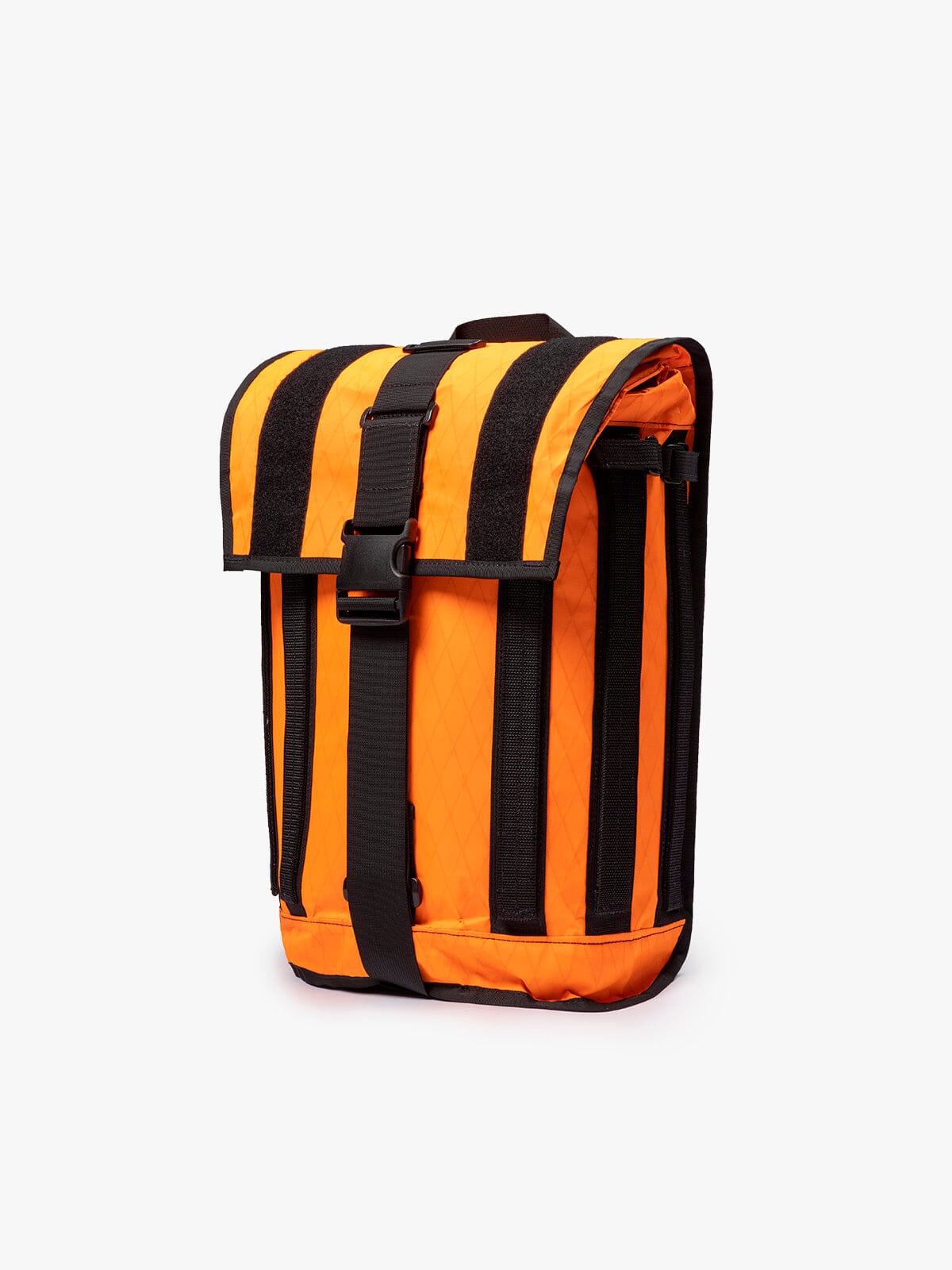 R6 Arkiv Field Pack 20L by Mission Workshop - Säänkestävät laukut ja tekniset vaatteet - San Francisco & Los Angeles - Rakennettu kestämään - ikuisesti taattu
