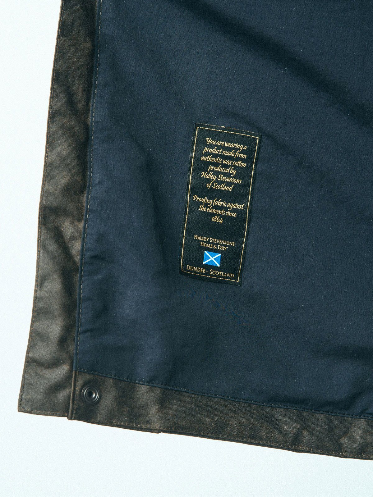 Eiger Waxed Canvas Jacket by Mission Workshop - Säänkestävät laukut ja tekniset vaatteet - San Francisco & Los Angeles - Rakennettu kestämään - ikuinen takuu
