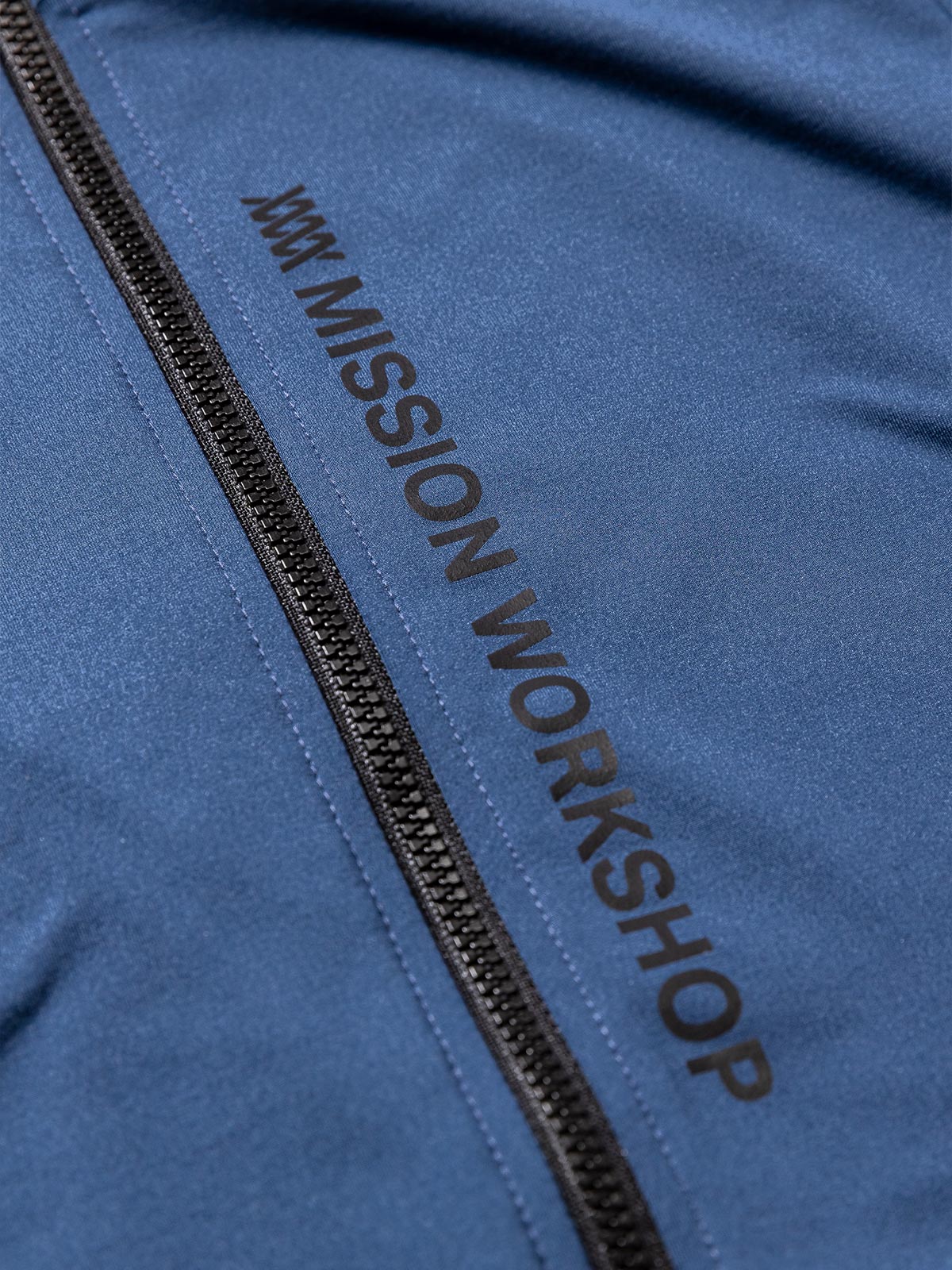 Mission Pro Jersey : LS Women's by Mission Workshop - Säänkestävät laukut ja tekniset vaatteet - San Francisco & Los Angeles - Kestävästi rakennettu - ikuinen takuu